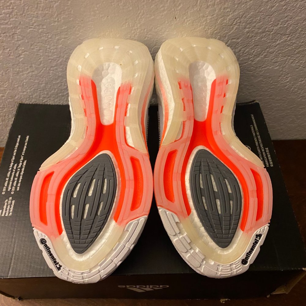 Adidas Wmns UltraBoost 21 Tokyo White Red Lifestyle Shoes S23840 BRAND NEW - Picture 5 of 5